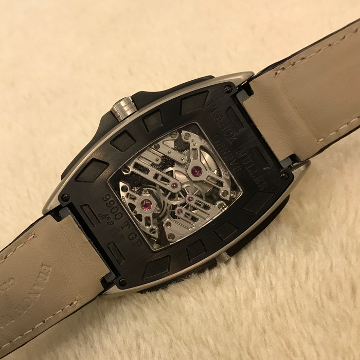 FRANCK MULLER 法兰克穆勒 CONQUISTADOR GPG系列，9900 T GPG TITANIUM。48x62.7毫米表径，灰钛与黑钛表壳，黑色面盘，陀飞轮装置，手动上弦机械机芯，动力储备60小时。专柜定价：888000元。 全套附件齐全。