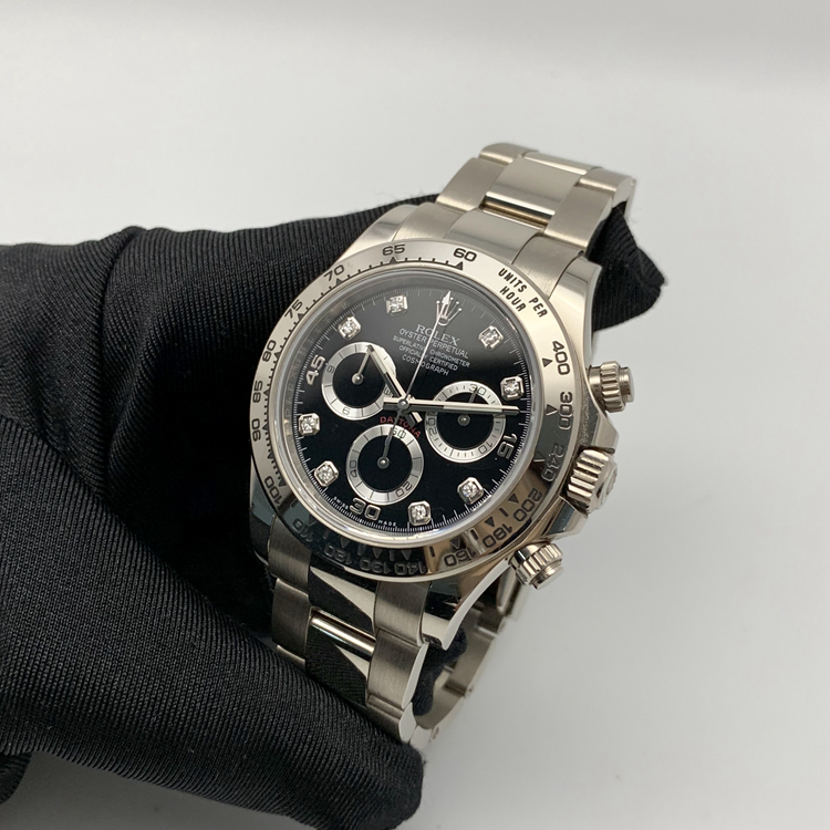 Rolex 劳力士 宇宙计型迪通拿系列，116509。40毫米表径，18K白金表壳，黑色面盘，镶钻时标，中央时、分及秒针；小秒针设于6点位置；30分钟和12小时计时盘分别设于3点和9点位置；计时功能，自产4130自动上弦机械机，动力储备72小时。 单表附保卡。