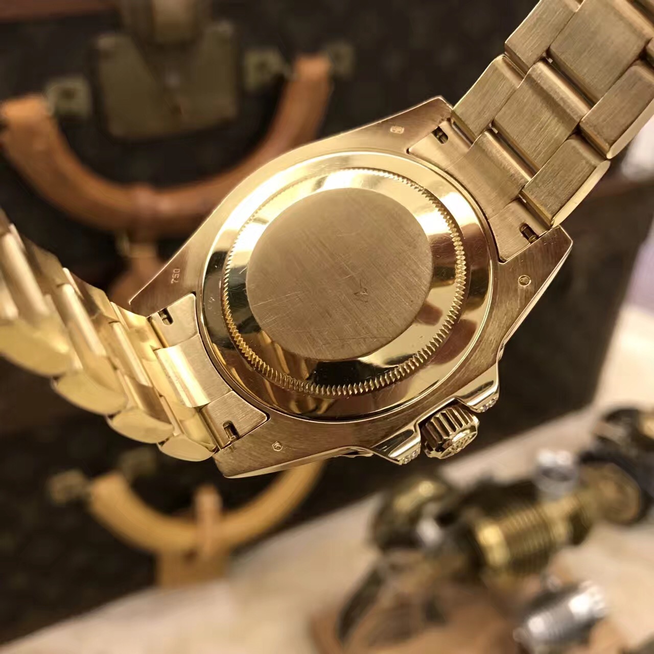 Rolex 劳力士 格林尼治型II系列，116718-LN-78208。40毫米表径，18K黄金后镶钻表壳，绿色面盘，3点位置日期显示，自动上弦机械机芯。 二手单表。