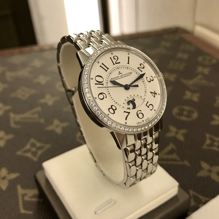 Jaeger-LeCoultre 积家 约会系列，3448120。34毫米表径，精钢表壳镶嵌60颗钻石约0.69克拉，扭索形及阳光形饰纹面盘，花型指针，自动上弦机械机芯，专柜定价：108000元。 全套附件齐全。